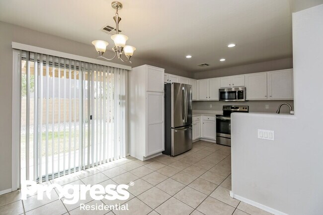 Building Photo - 2377 E San Manuel Rd