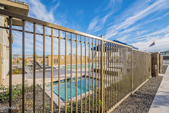 Building Photo - 4100 S Pinelake Way