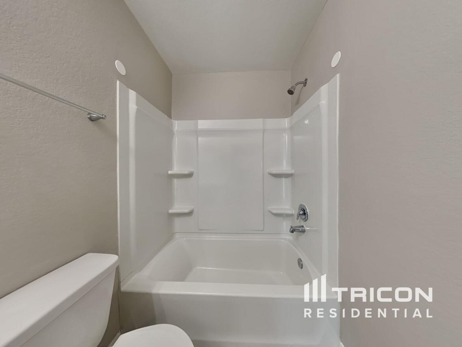 Building Photo - 652 Totem Trail Dr