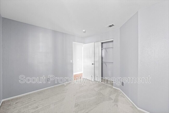 Building Photo - 31654 Granville Dr