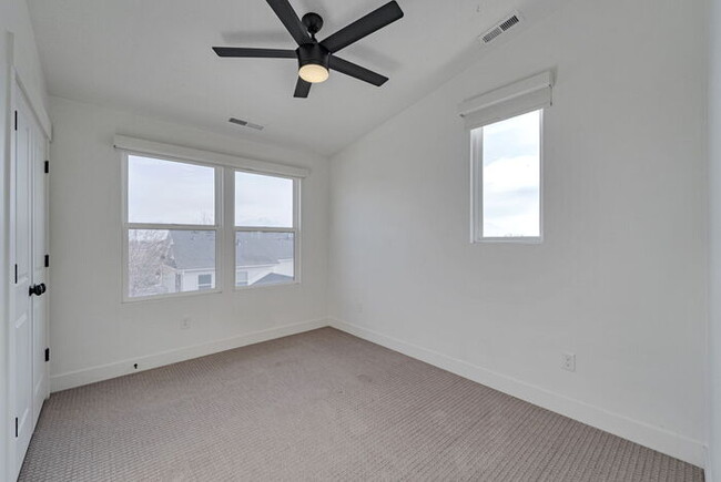 Building Photo - Executive 3 story Townhouse in Downtown Daybreak