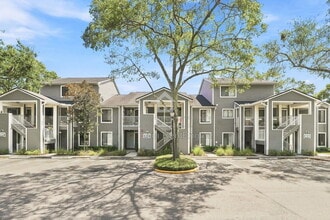 Building Photo - 9430 Torrington Ave