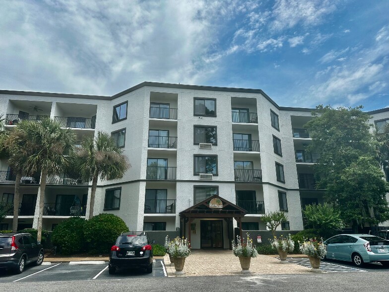 Building Photo - 10 Lemoyne Ave