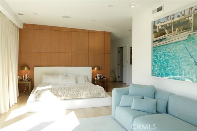 Building Photo - 2115 Groveland Dr