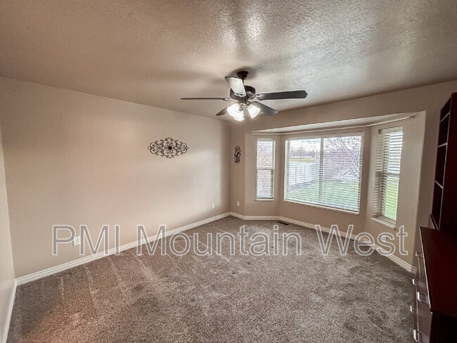 Building Photo - 2241 W 2475 N