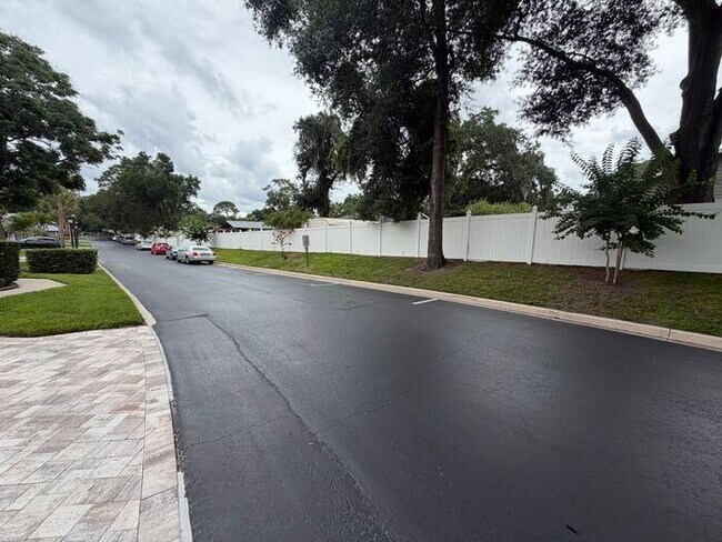 Building Photo - Spacious 3 Bedroom Townhome with Garage in Altamonte Springs