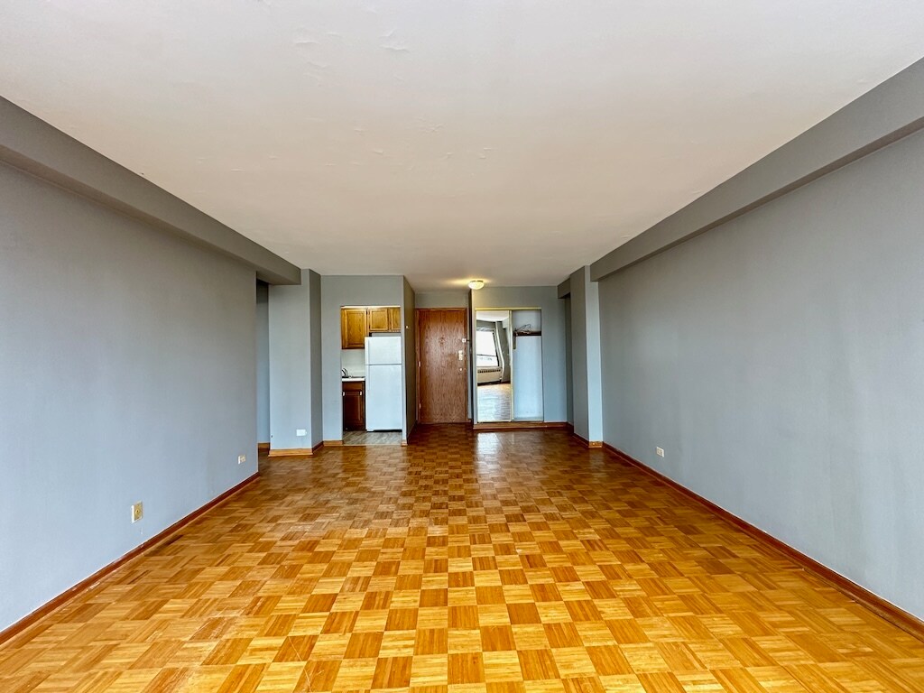 Building Photo - 4180 N Marine Dr