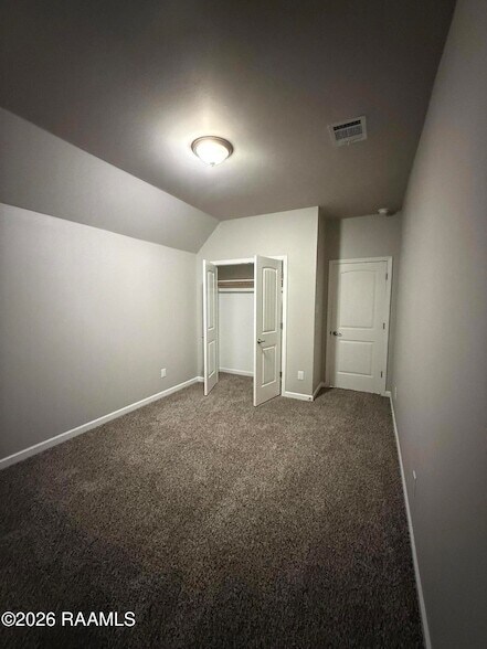 Building Photo - 401 Eastwood Dr