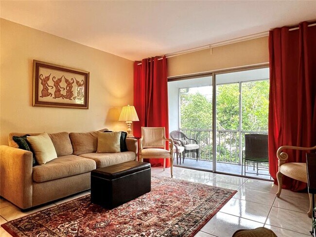 Building Photo - 2271 NE 68th St