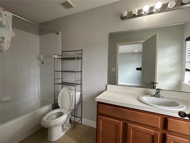 Building Photo - 3538 Foxchase Dr