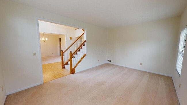Building Photo - 6498 Ringsend Ct