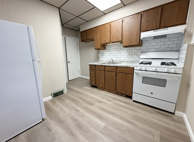 Building Photo - 1420 N Conestoga St