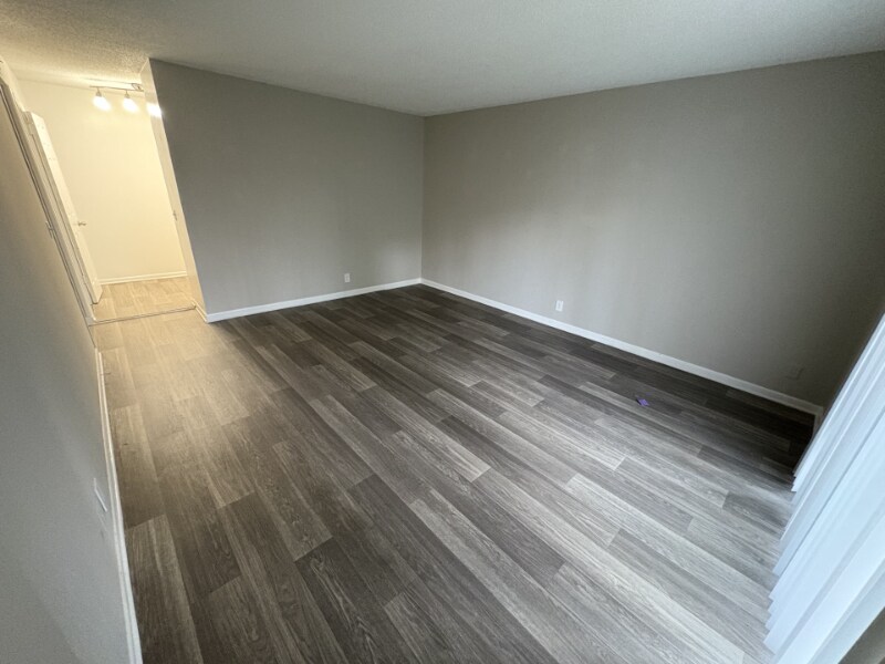 Building Photo - 1005 Hickory Hill Ln