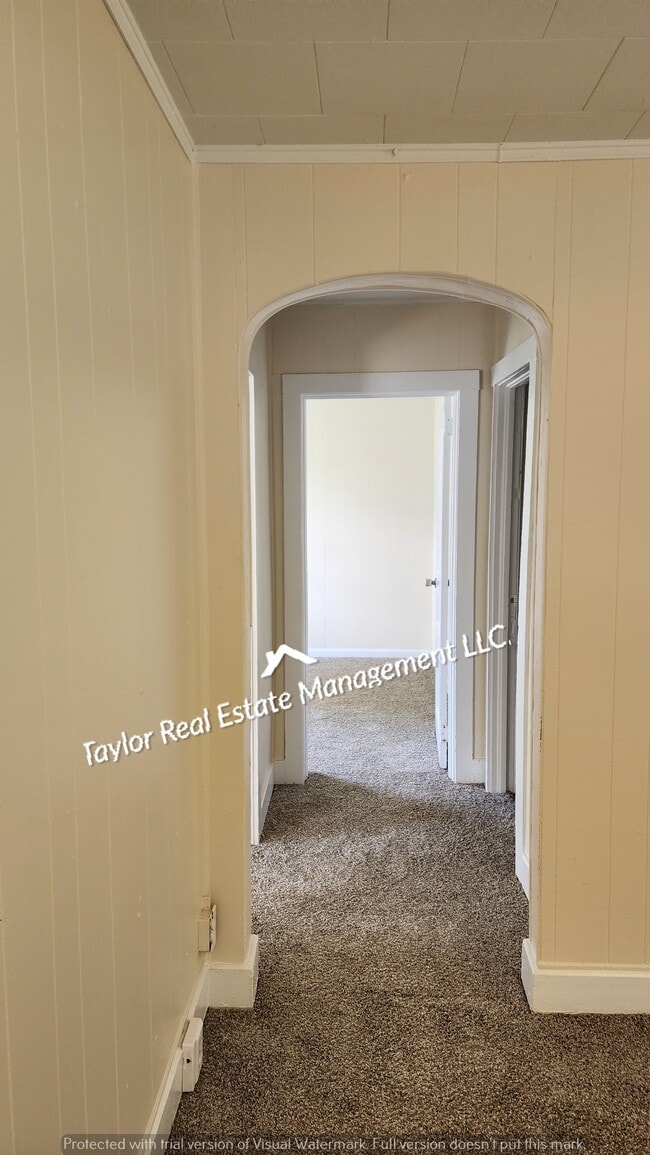 Building Photo - 139 Foy Ave