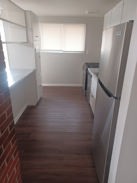 Building Photo - 2805 Countryside Dr