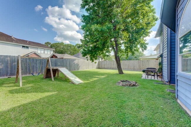 Building Photo - 14403 Cypress Green Dr