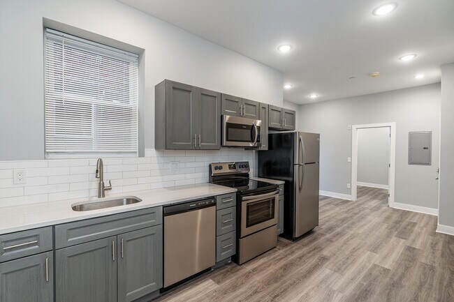 Primary Photo - 846 N 41st St