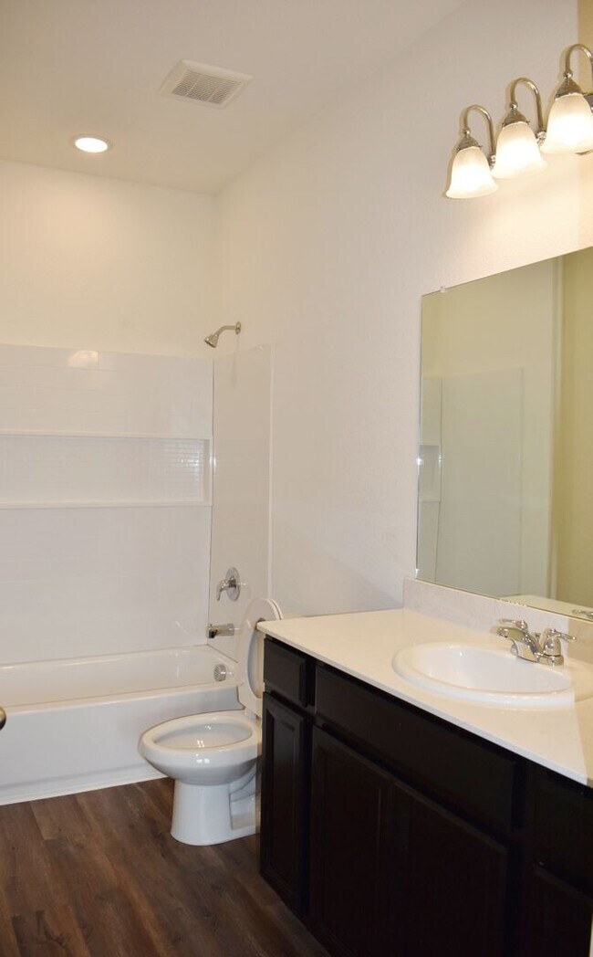 Building Photo - House For Lease in Anna