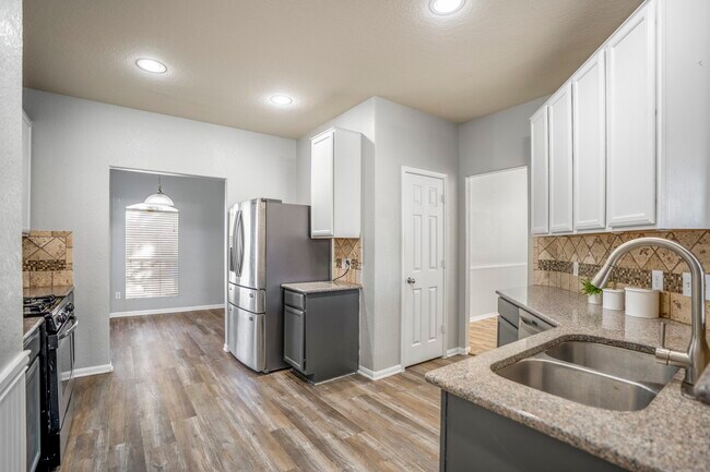 Building Photo - 14911 Calico Heights Ln