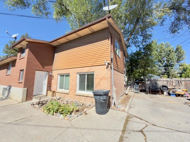 Building Photo - 173 S 900 W