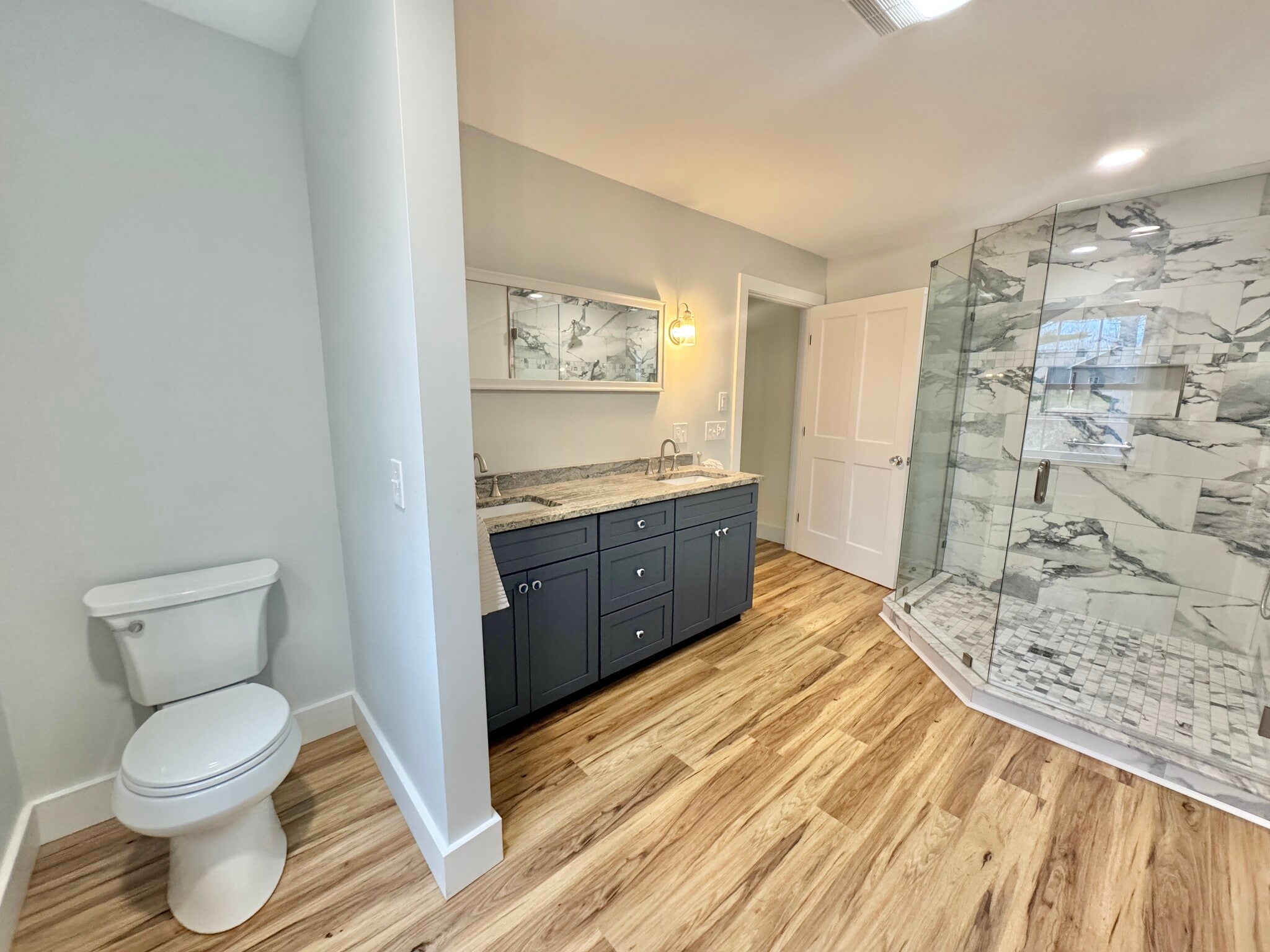 Building Photo - 49 Fort Point Cove Rd