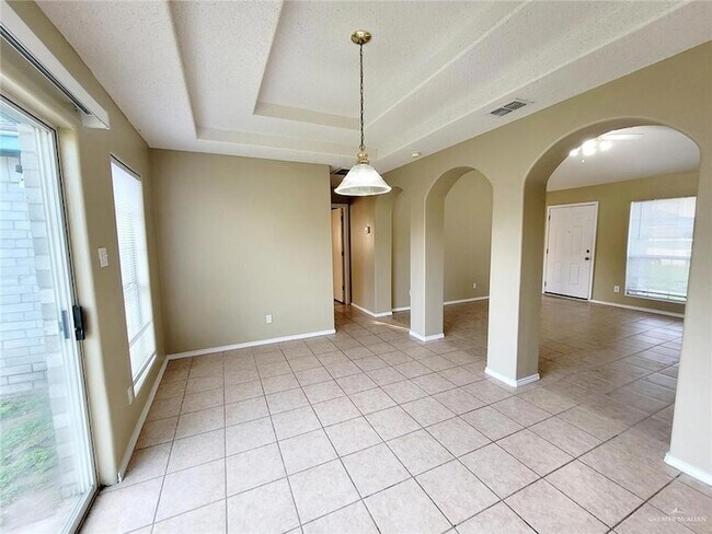 Building Photo - 4208 Flamingo Ave