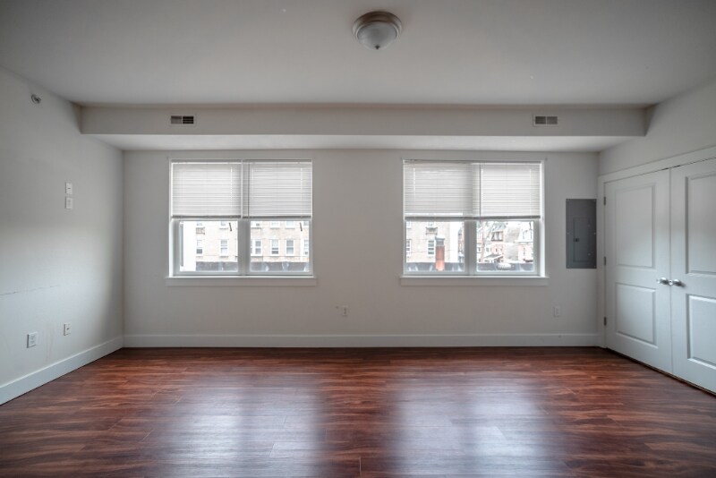 Building Photo - 3518 Spring Garden St