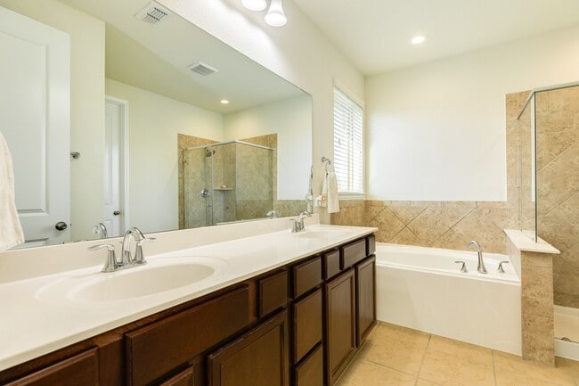 Building Photo - 2329 Vineyard Terrace Ln