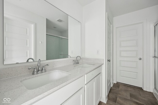 Building Photo - 17255 Gresham Ln