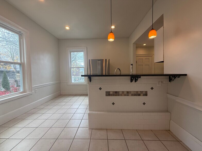 Building Photo - 4 Wabon St