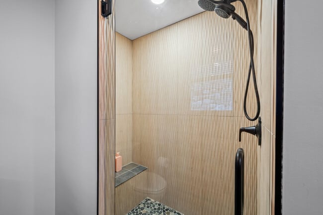 Building Photo - N1508 Wildwood Rd