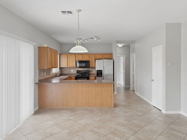 Building Photo - Pecan Creek - 5 Bedroom 3 Bathroom Home!