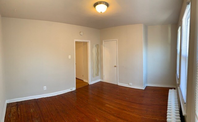 Building Photo - 4321 Pine St