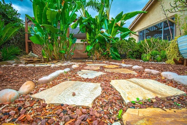 Building Photo - 9929 Palo Alto St