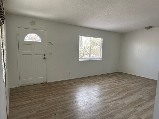 Building Photo - Cozy 2 Bedroom 1 Bathroom in Morongo Valle...
