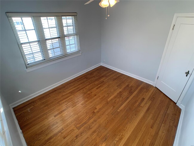Building Photo - 8008 Orlando Dr