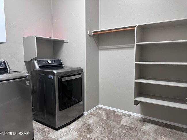 Building Photo - 7501 S Woodbury Grove Dr