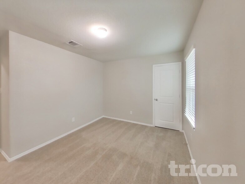 Building Photo - 8902 Lamus Wheel