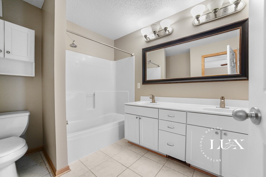 Building Photo - 7601 11th St N