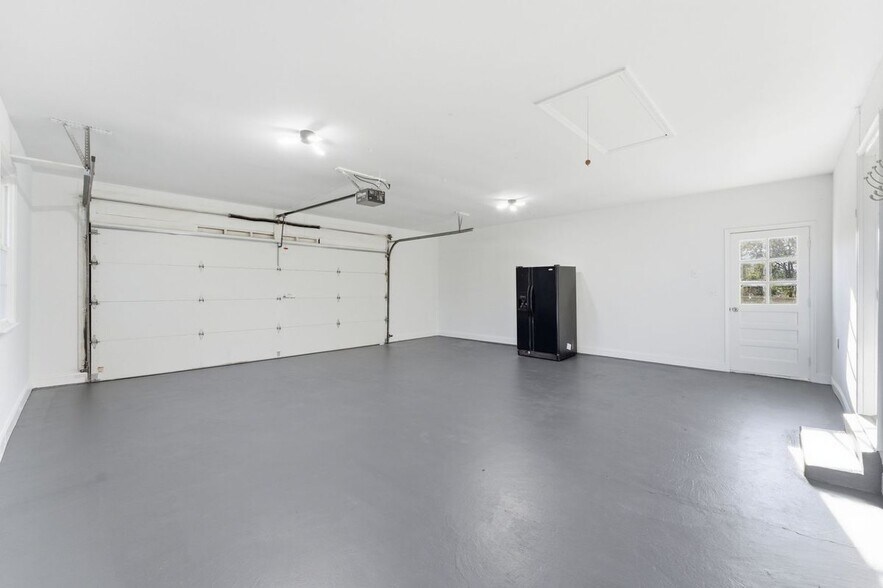 Building Photo - 4508 Old Field Dr