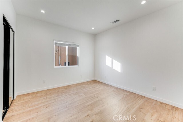 Building Photo - 3261 City Terrace Dr