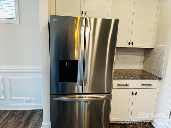 Building Photo - 340 Secretariat Dr