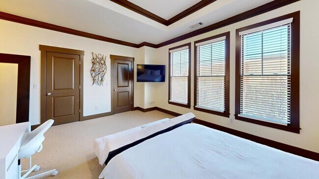 Building Photo - 750 Liberty Commons Dr NW