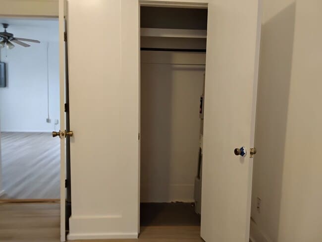 Building Photo - 1/2 OFF MOVE IN AMOUNT! 1/2 OFF SECURITY! 2 Bed 1 Bath Home