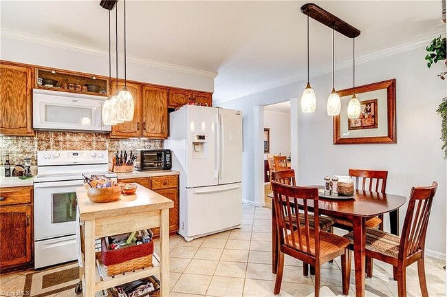 Building Photo - 4501 Indian Wells Dr