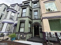 Building Photo - 821 4th St NE