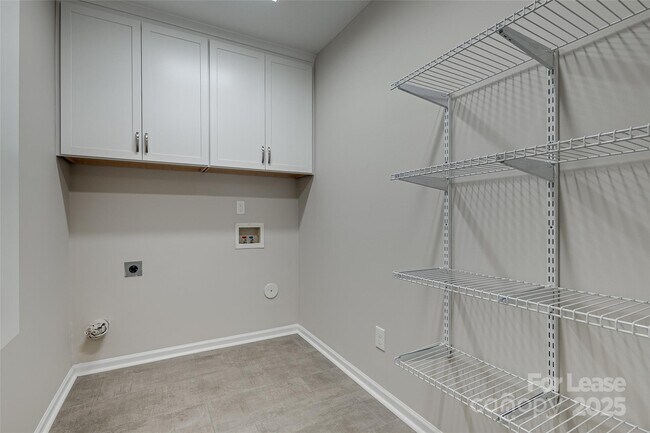 Building Photo - 4624 Waterbell Ln
