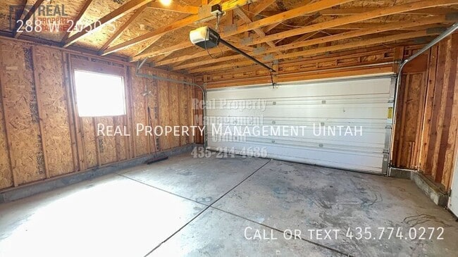 Building Photo - 288 2050 S