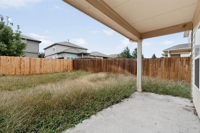 Building Photo - 6920 Ranchito Dr