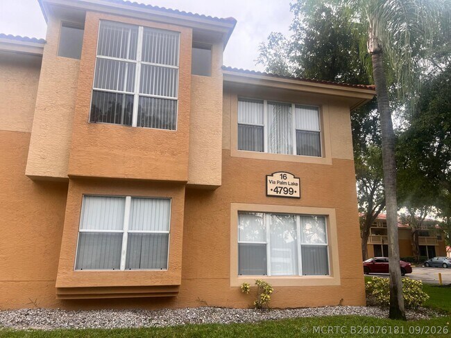 Building Photo - 4799 Via Palm Lakes